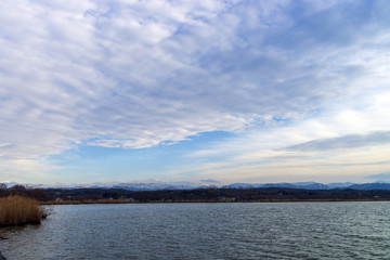 冬の湖　木場潟と白山