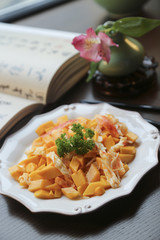 Crab salad with mango