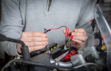 charging the battery of motorcycle