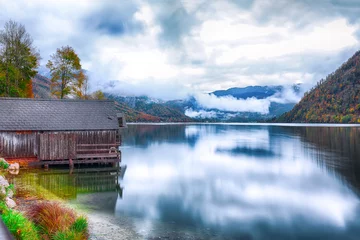 Foto auf Alu-Dibond Idyllic autumn scene in Grundlsee lake in Alps mountains, Austria © pilat666