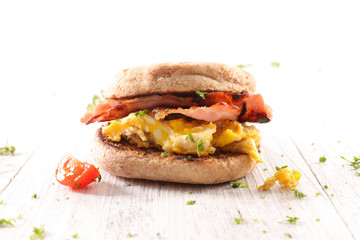 muffin with egg and bacon
