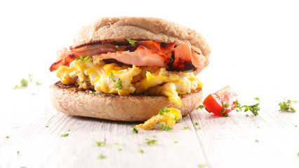 muffin with egg and bacon