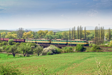 Fototapeta premium Schwerer Güterzug in Osteuropa
