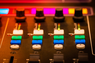 Mixer,Control of high-quality audio and equalizer volume on the mixer.