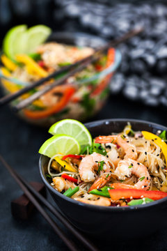 Delicious asian rice glass noodles with prawns and vegetables  (wok)