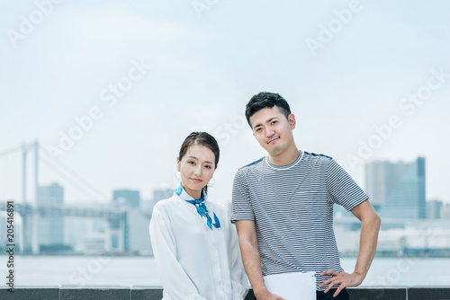 仲の良い男女のポートレート ミドル 30代 Wall Mural Chachamal