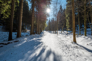 Wandern im verschneiten Erzgebirge