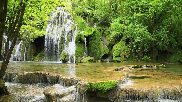 randonn&eacute;e dans le Jura
