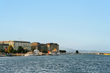 Fototapeta na wymiar Ships in the Geneva Lake Geneva in Switzerland
