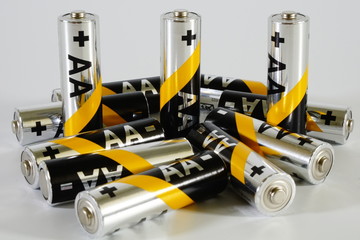 The power supply batteries 1.5V.