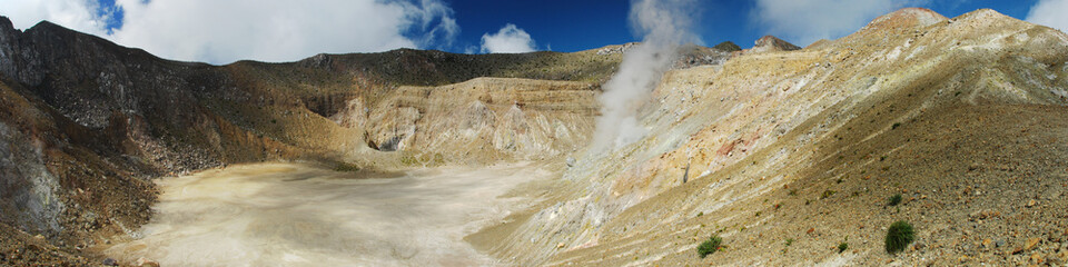 Panorama du cratère du Mont Egon, Florès, Indonésie © Ariane Citron