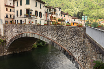 Fototapeta na wymiar Bagni di Lucca, Tuscany, Italy, also known as the Devil's Bridge