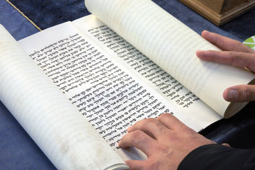 Jewish Rabbi reads The Megillah Scroll (Book of Esther)