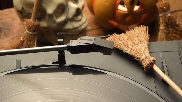 Hrekkjavaka All Hallows' Eve Halloween 할로윈 &Chi;&alpha;&lambda;&omicron;&omicron;&upsilon;ί&nu; هالووین Хеллоуин  هالووين video 万圣夜 Հելոուին ハロウィン ליל כל הקדושים