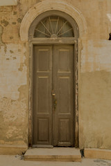 Fototapeta na wymiar Arabic oriental arch styled door in Azerbaijan in old town.