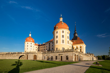 Fototapeta na wymiar Schloss Moritzburg am Abend