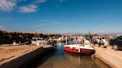 Fischerboote im Hafen