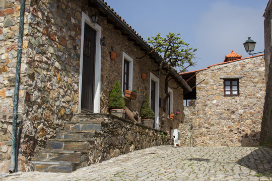 Casal de S&atilde;o Sim&atilde;o