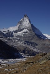 Fototapeta premium マッターホルンのある風景