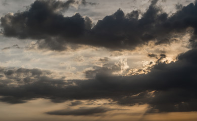 Obraz premium Sky Cloudes Landscape magic goldn hour storm wind sunlight