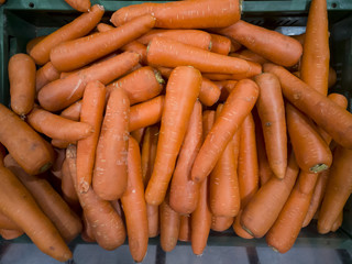 Carrots in the box for sale 02