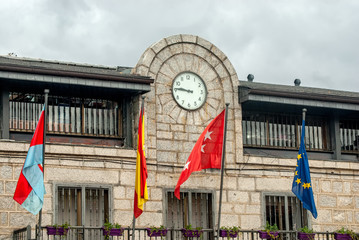 Fachada ayuntamiento de Colmenarejo