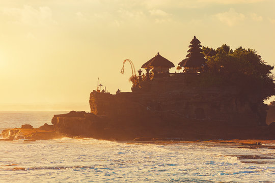Silhouette of Tanah Lot temple in Bali, Indonesia.