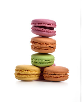 Pyramid of multi-colored macaroons