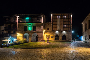 Spanien - Kantabrien - Santillana Del Mar - Plaza Mayor