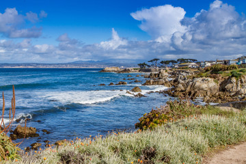 Fototapeta na wymiar Monterey Bay on a Blustery Spring Day 