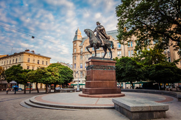 Fototapeta na wymiar Monument to Danylo Halytskyi in Lviv