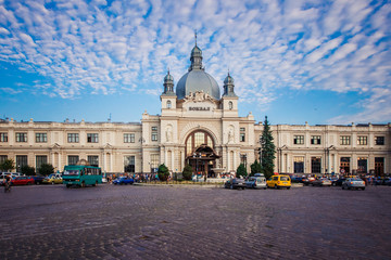 Fototapeta na wymiar railway station in Lviv