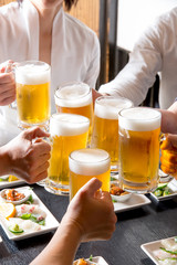 ビールで乾杯 © taa22