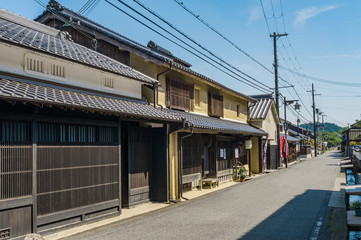 Obraz premium Prefektura Hyogo, Inaba Kaido · Heifuku no Yado, Ognista Sugi Yaki