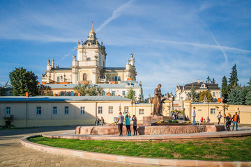 Fototapeta na wymiar St. George Cathedral in Lviv, Ukraine