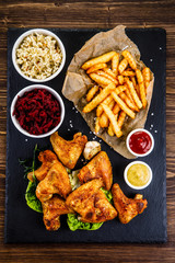 Kentucky wings with French fries