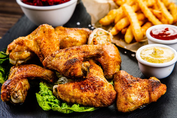 Kentucky wings with French fries