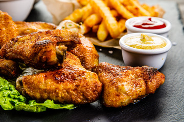 Kentucky wings with French fries