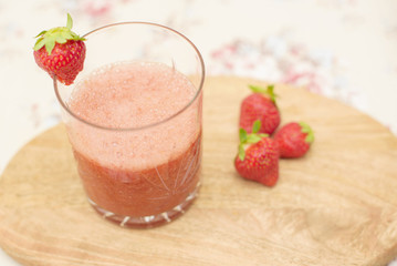 fresh strawberry juice