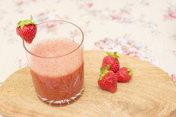 fresh strawberry juice
