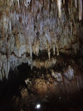 stalattiti in grotta