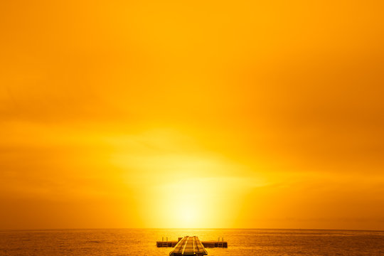 Fototapeta Pier into the summer sun