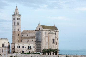 Fototapeta na wymiar View of the church in Trani Italy