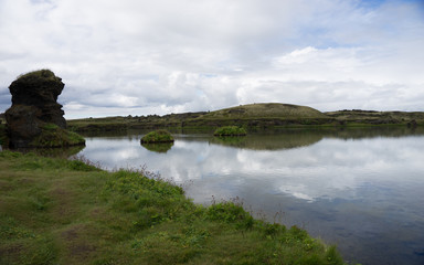 Fototapeta na wymiar Landschaft am Mývatn-See / Nord-Island