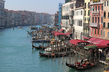 Fototapeta na wymiar Venice, Italy - Grand Canal Cafes