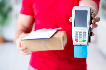 Parcel delivery being paid with pos and credit card