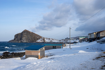 冬のペシ岬と鴛泊の風景