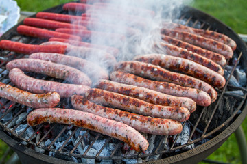 merguez et chipolatas au barbecue