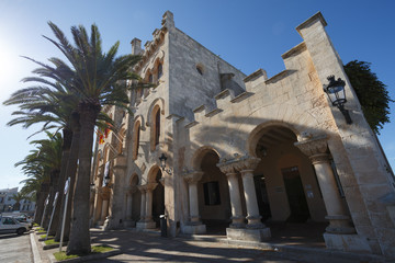 Obraz premium Vista del ayuntamiento de Ciudadela Menorca