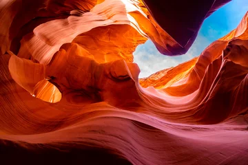 Zelfklevend Fotobehang Lagere Antelope Canyon © vichie81